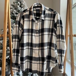 100% Cotton Black & White Plaid Flannel Shirt Size Small